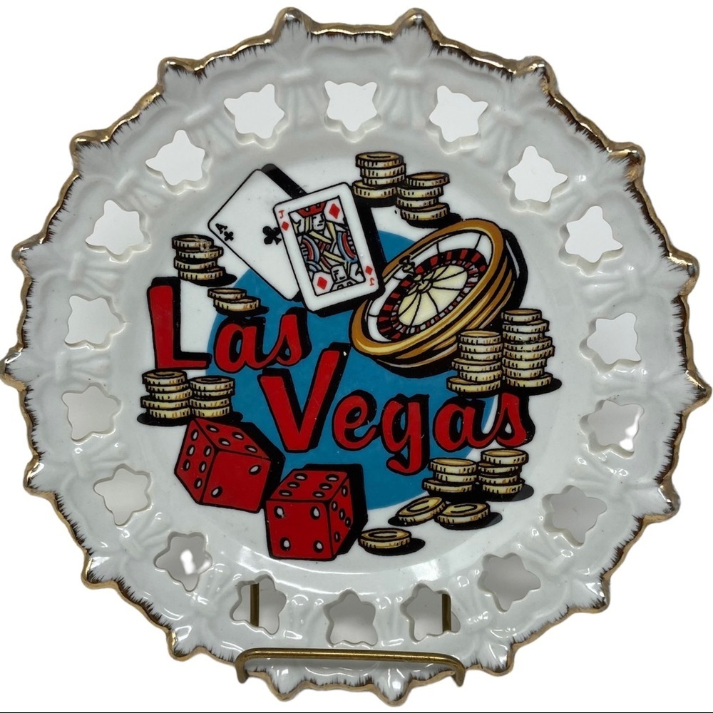 Las Vegas Vintage Souvenir Plate White Gold Gold Trim.